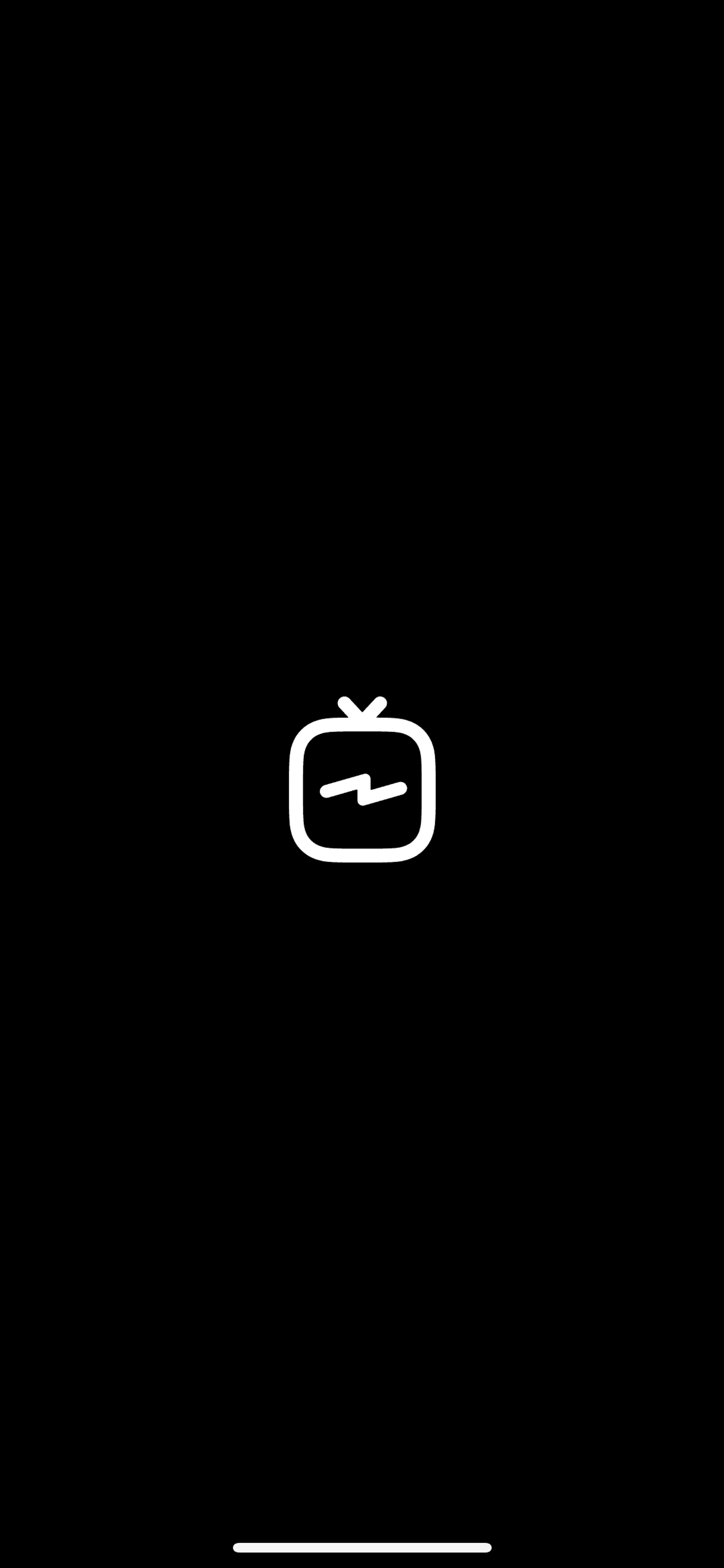 IGTV iOS Photo & Video interface screenshot 1