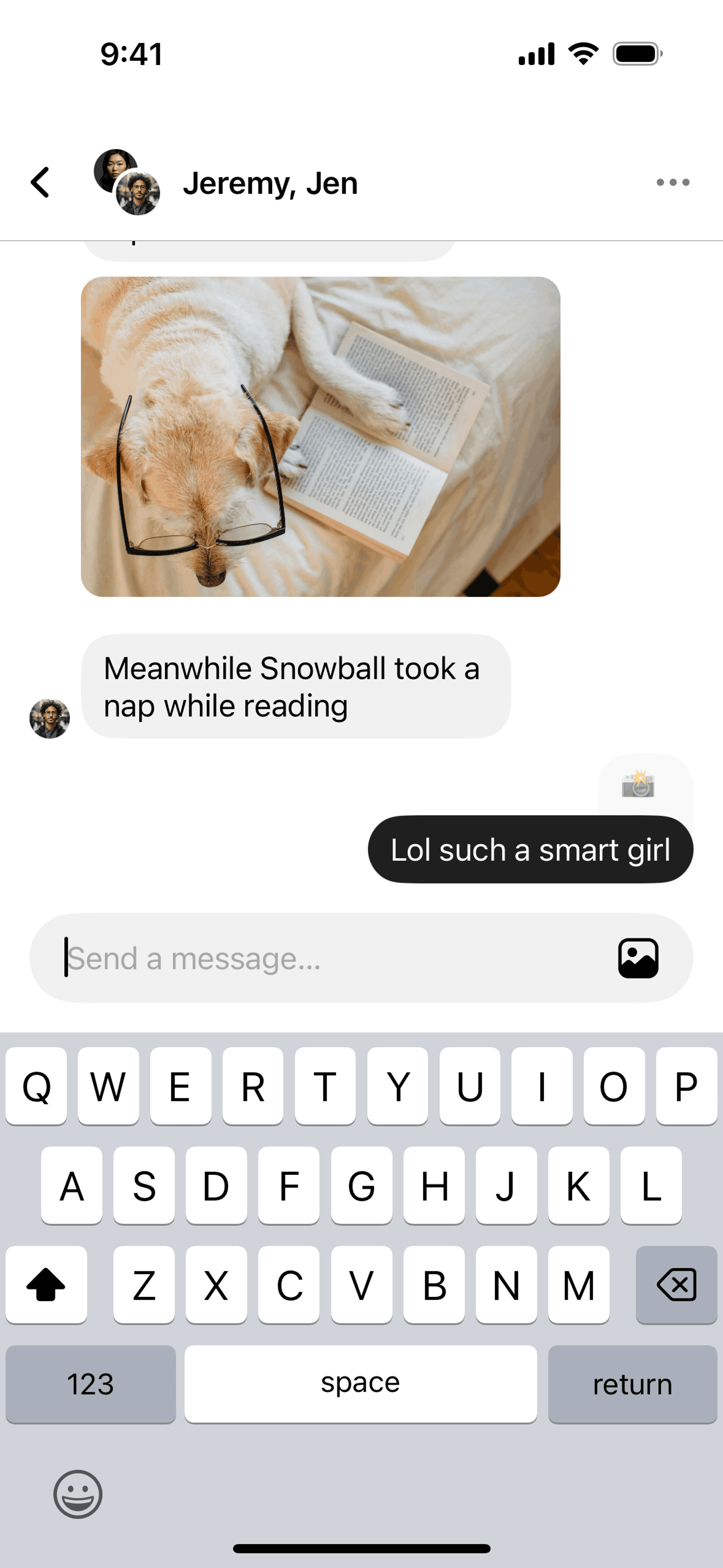 Retro iOS Social Networking interface screenshot 2