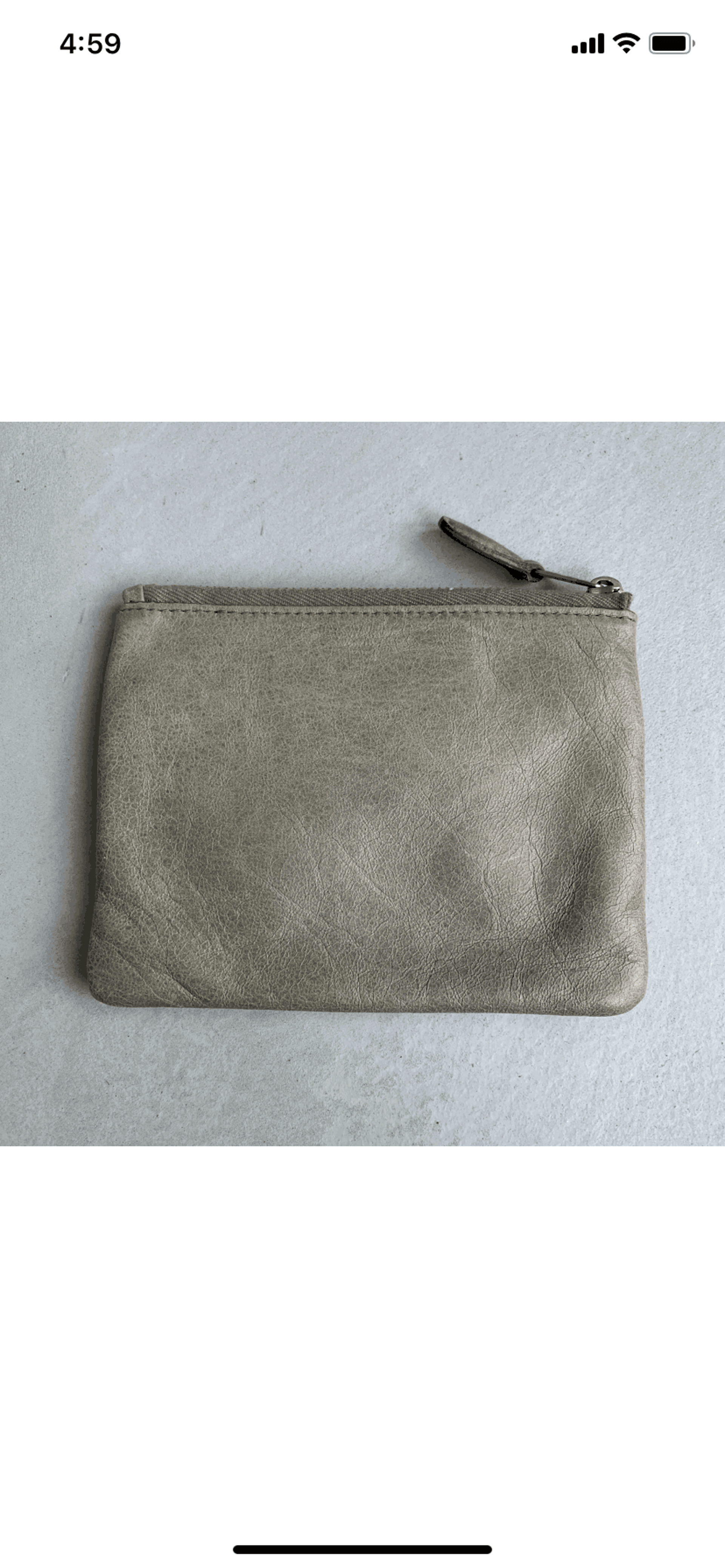 Vestiaire Collective iOS Shopping interface screenshot 17