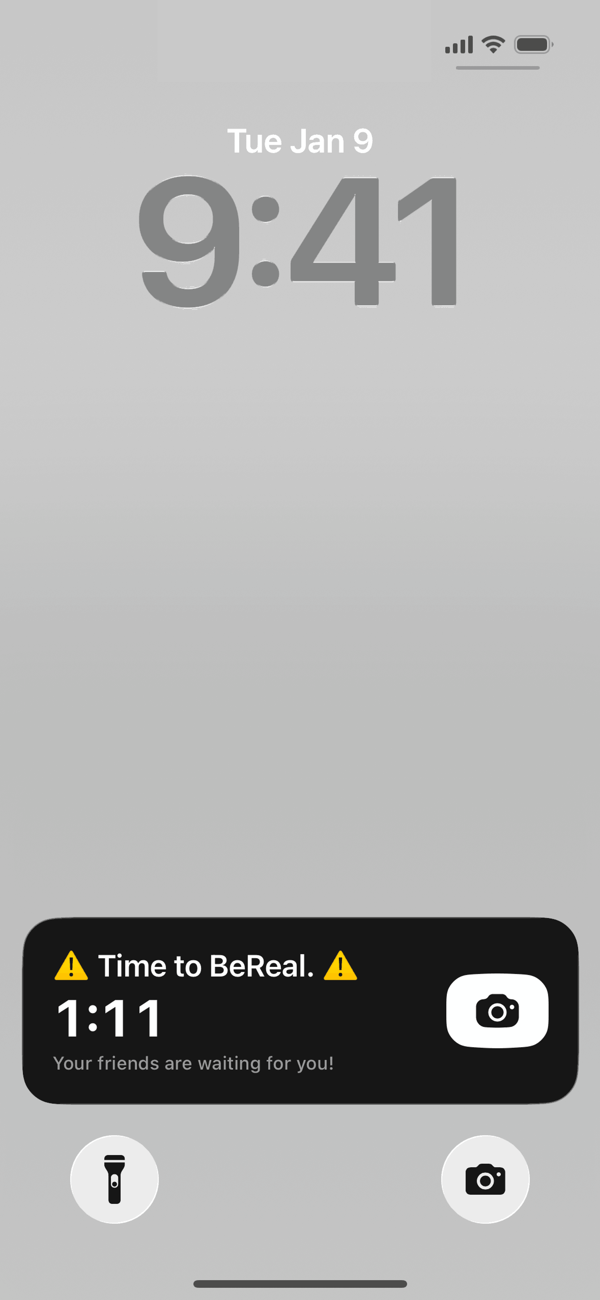 BeReal. iOS Photo & Video interface screenshot 2