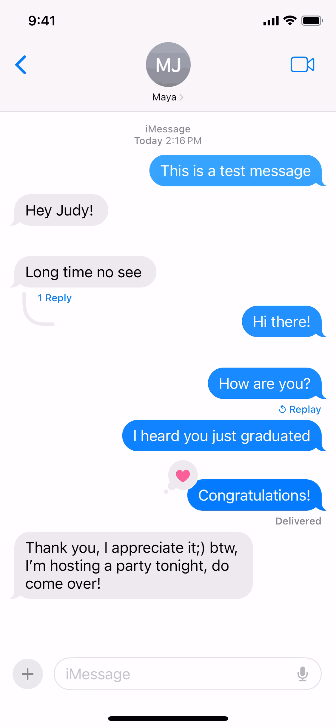 Messages iOS Communication interface screenshot 1